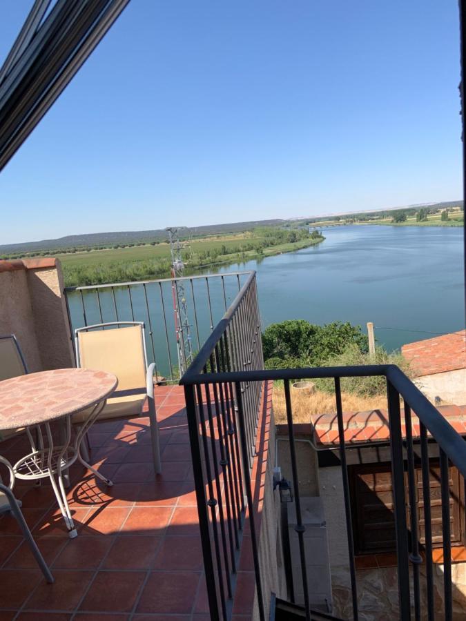 Alto De La Reserva Castronuno Esterno foto